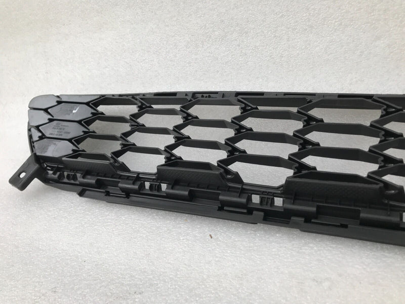 HYUNDAI i30 N-LINE FACELIFT 2020- FRONT BUMPER LOWER GRILL RADIATOR 86561-G4DA0