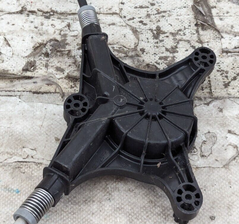 SKODA KAROQ NU7 17-2021 FRONT LEFT N/S WINDOW REGULATOR 575837461A GENUINE