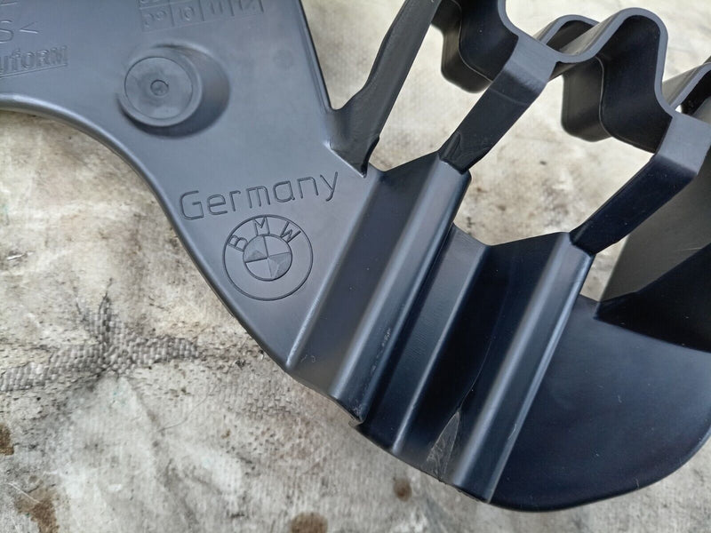 BMW F31 M-SPORT 2012-15 REAR BUMPER CENTRE BRACKET MOUNT GENUINE 7260462