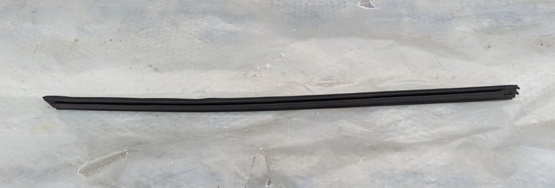 RANGE ROVER EVOQUE L538 2011-2015 FRONT LEFT N/S INNER WEATHER STRIP BJ32-21435