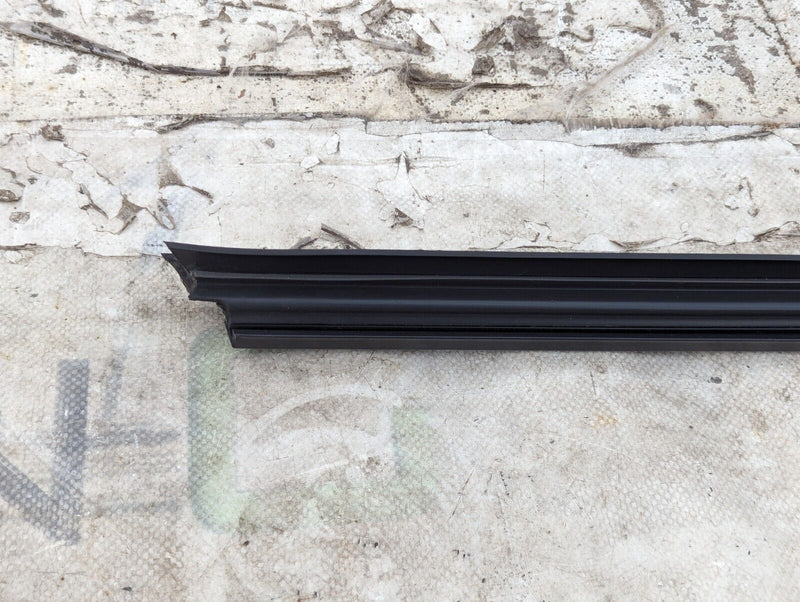 MERCEDES S-CLASS W221 06-13 REAR RIGHT O/S WINDOW INNER SLIDING SEAL GENUINE