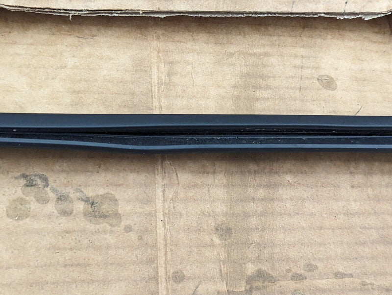 VW GOLF MK7 2012-2020 REAR RIGHT O/S OUTSIDE DOOR WINDOW MOLDING TRIM 5G6839477