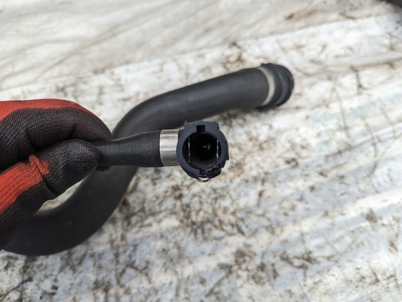 BMW X1 E84 09-15 N47 RADIATOR UPPER COOLANT HOSE PIPE GENUINE 7797257