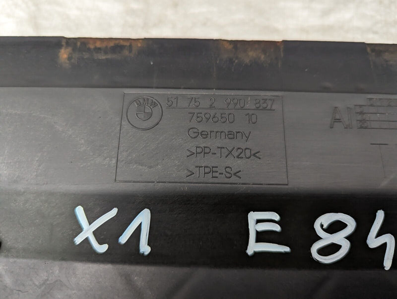 BMW X1 E84 09-15 RADIATOR MOUNT LOWER TRIM SEAL COVER PANEL GENUINE 2990837