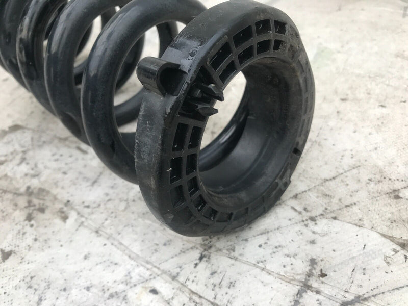MERCEDES GLC X253 4MATIC RIGHT DRIVER SIDE REAR COIL SPING & RUBBER MOUNT