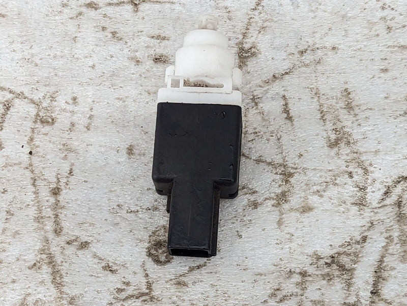 FIAT DUCATO MK3 06-14 BRAKE LIGHT SWITCH 46840510 GENUINE