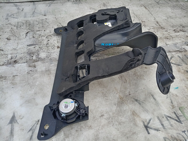 AUDI E-TRON 2018-ON DASHBOARD RIGHT SIDE O/S LOWER TRIM 4KR863083 GENUINE