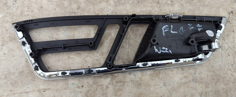 MERCEDES S CLASS W221 06-13 FRONT LEFT N/S INNER DOOR HANDLE TRIM A2217205748