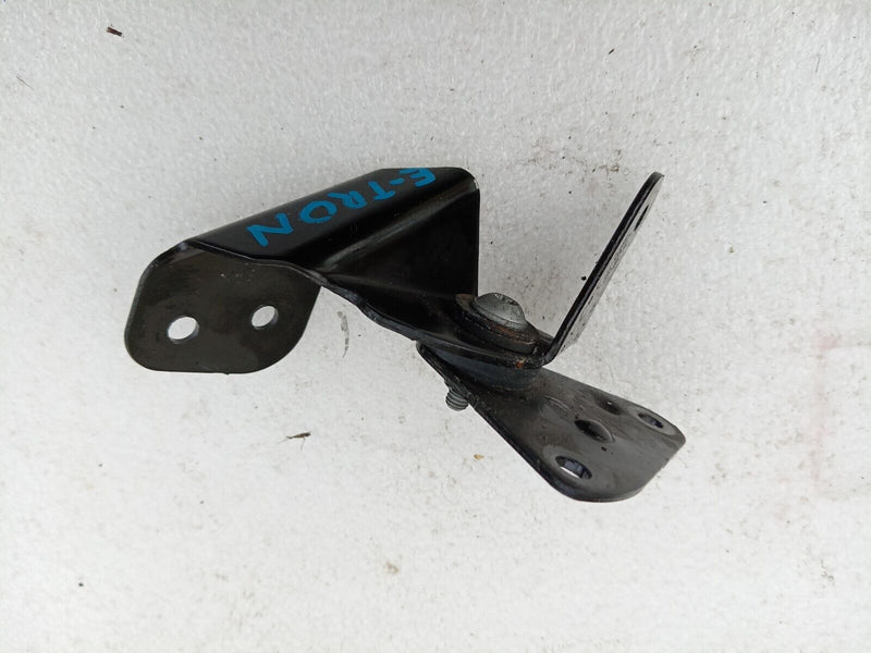 AUDI E-TRON 2018-ON AC EXPANSION VALVE BRACKET 4KE820905J GENUINE