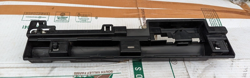 BMW 3 SERIES F30 2011-2019 LEFT N/S SKIRTING MOUNT BRACKET 7256917 GENUINE