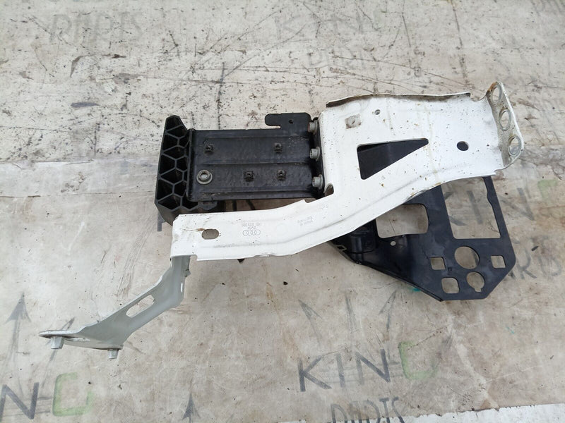 AUDI E-TRON 2018- FRONT RIGHT O/S FENDER/HEADLIGHT SUPPORT BRACKET 4KE803504