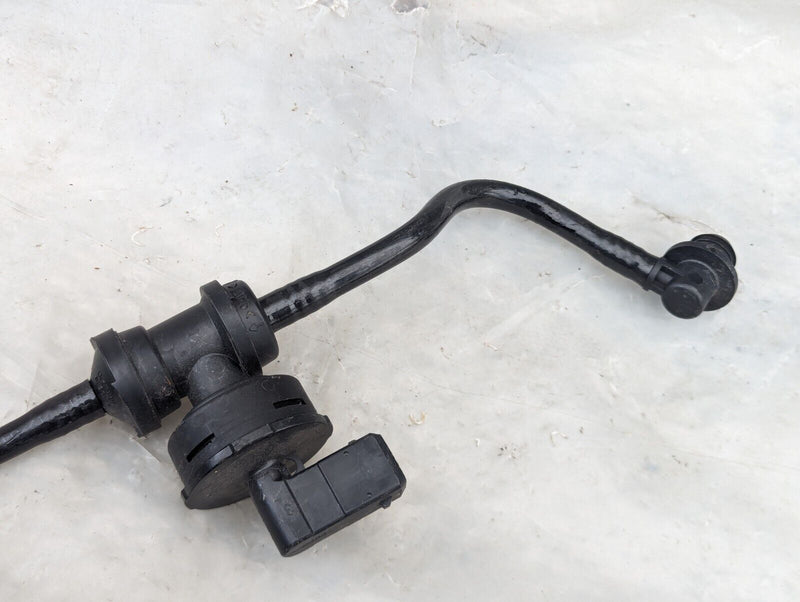RANGE ROVER EVOQUE L538 2.2 DIESEL 11-15 FUEL DELIVERY PIPE BJ32-9C490-AC