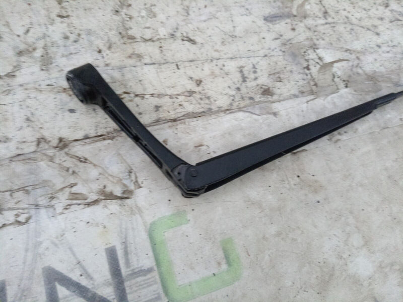 AUDI E-TRON 2018-ON FRONT WINDSCREEN WIPER ARM 97036203 GENUINE