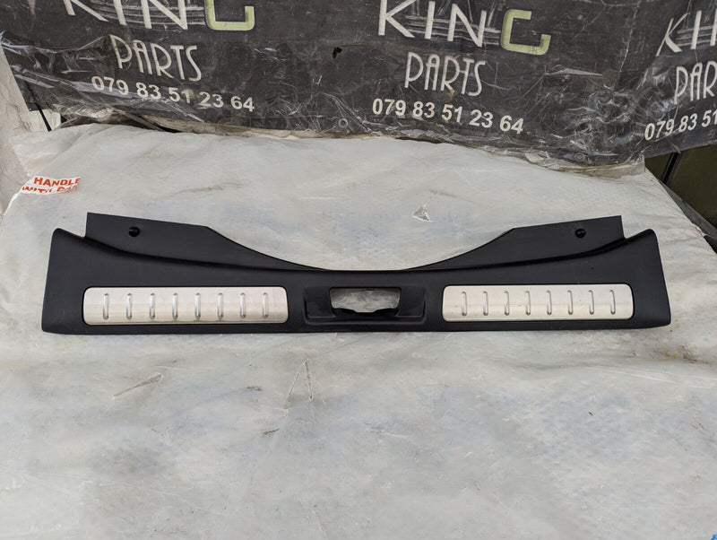 RANGE ROVER EVOQUE L538 11-15 BOOT/TRUNK LOCK TRIM PANEL COVER BJ32-113A10-AC