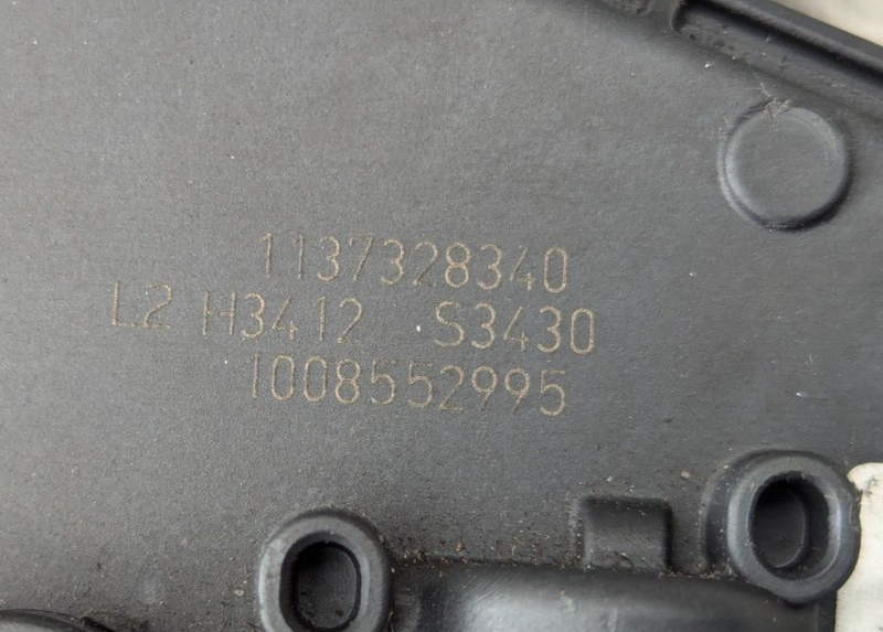 MERCEDES C-CLASS W204 07-11 FRONT WIPER MOTOR AND LINKAGE A2048201140 GENUINE