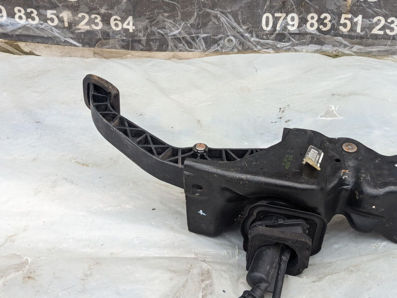 RANGE ROVER EVOQUE L538 MANUAL CLUTCH PEDAL ASSEMBLY BJ32-7B633-DC GENUINE
