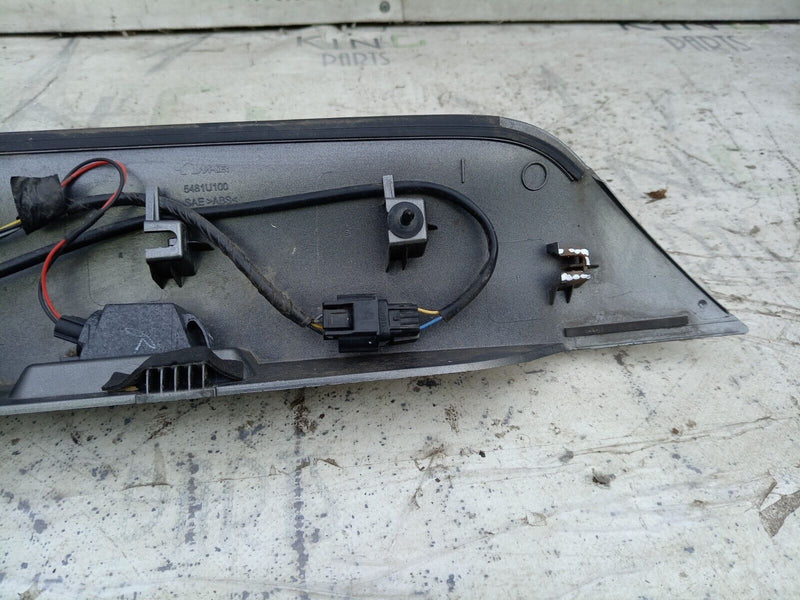 NISSAN QASHQAI J11 LCI 17-20 TAILGATE BOOT NUMBER PLATE LIGHTS TRIM PANEL AE0007