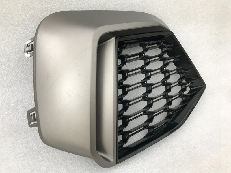 BMW 2 F44 GRAN COUPE MSPORT 2020 FRONT BUMPER RIGHT GRILL FOG LIGHT TRIM 8075518