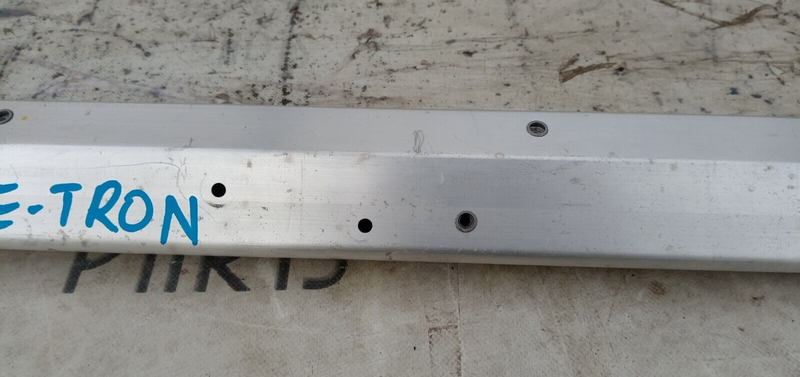 AUDI E-TRON 2018-ON FRONT BODYWORK CROSS PANEL 4KE805341A GENUINE