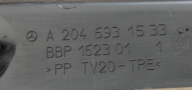 MERCEDES-BENZ C-CLASS W204 07-11 REAR LEFT N/S BOOTLID COVER TRIM A2046931533