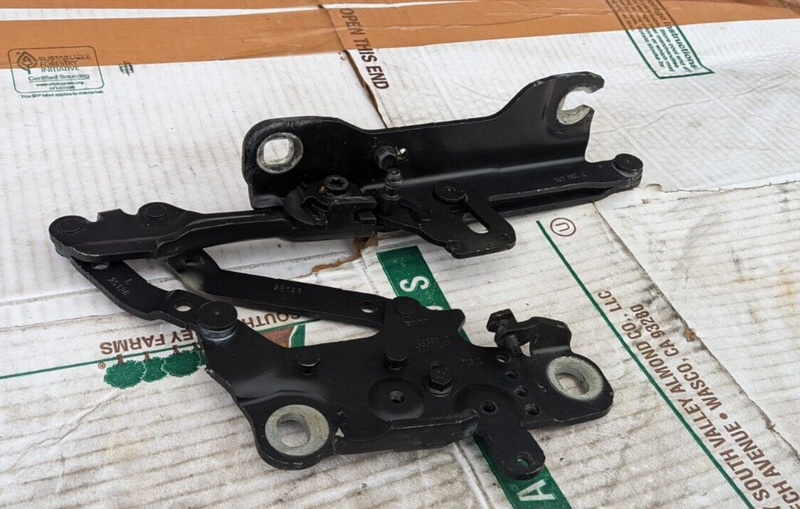 BMW 3 SERIES F30 2011-2019 LEFT N/S BONNET HINGE 7239415 GENUINE