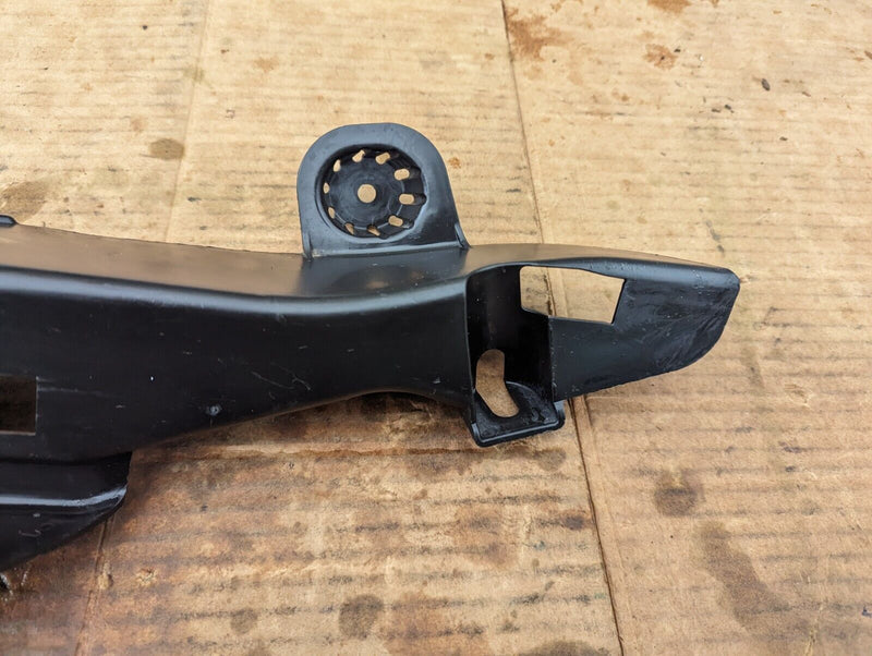 VW GOLF MK7 2012-2020 FRONT RIGHT O/S FOOTREST MOUNTING BRACKET 5Q2864767A