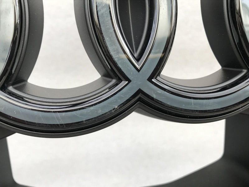 AUDI Q8 SQ8 FACELIFT LCI 2024 FRONT BUMPER GRILL RADIATOR GRILLE 4M8853651CL