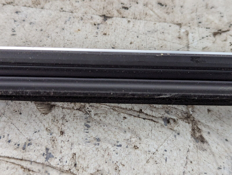 AUDI E-TRON 2018-ON DOOR WINDOW SLOT SEAL 4KE839475 GENUINE