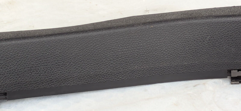 MERCEDES-BENZ C-CLASS W204 07-11 REAR RIGHT O/S ENTRANCE STRIP COVER A2046903825