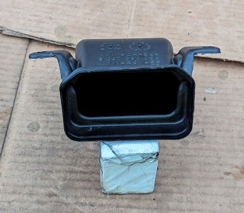 VW GOLF MK7 2012-2020 AIR DUCT CENTER CONSOLE AIR NOZZLE REAR 5G0863250B GENUINE