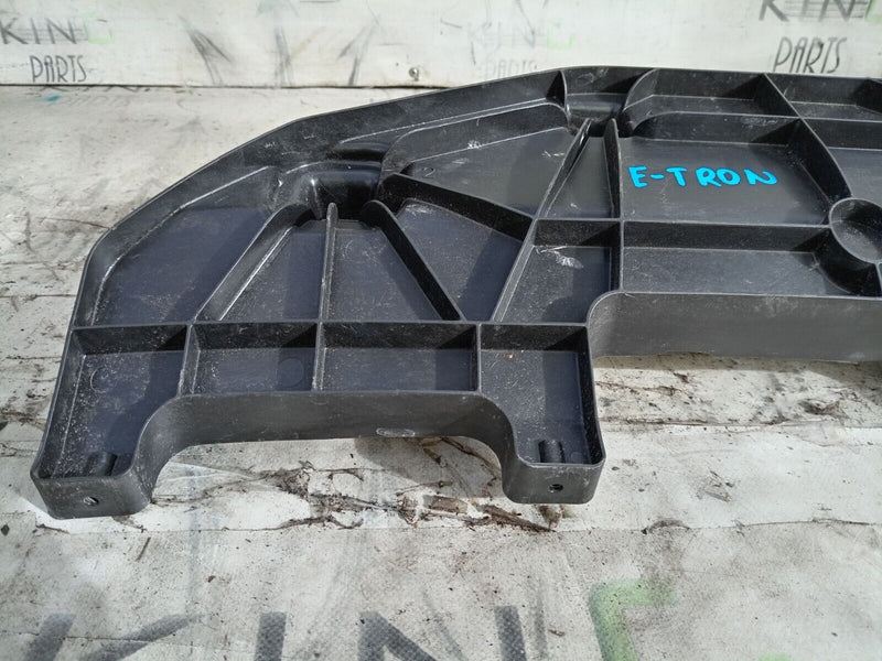 AUDI E-TRON 2018-ON REAR BUMPER REINFORCEMENT RETAILER PLATE 4KE807329 GENUINE