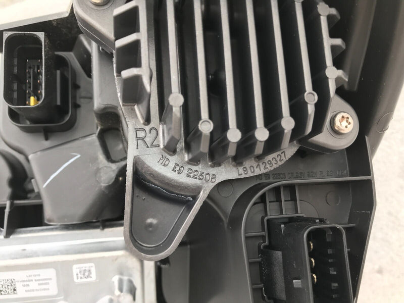 PEUGEOT 208 MK2 P21 *NEW COMPLETE RIGHT DRIVER SIDE FRONT HEADLIGHT 9850177580