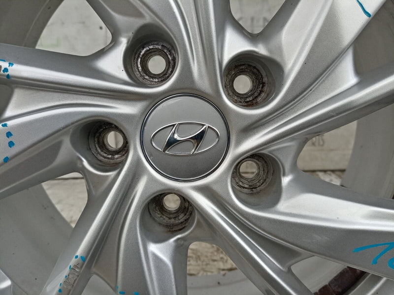 HYUNDAI TUCSON GENUINE ALLOY WHEEL RIM 17" 7Jx17H2 ET51 & TYRE 225x60 R17