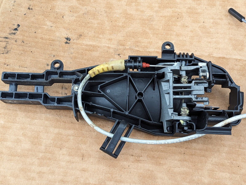 BMW X1 E84 09-15 COMPLETE REAR LEFT DOOR LOCK MECHANISM GENUINE A053702