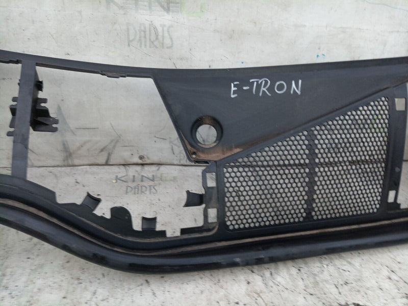 AUDI E-TRON 2018-ON COVER FOR PLENUM CHAMBER 4KR819401 GENUINE