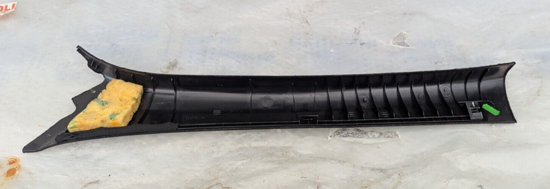 MERCEDES-BENZ C-CLASS W204 07-11 FRONT INNER RIGHT O/S A-PILLAR TRIM A2046902226