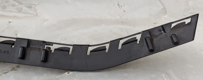 MERCEDES C-CLASS W204 07-11 REAR RIGHT O/S BUMPER MOUNT BRACKET A2048800430