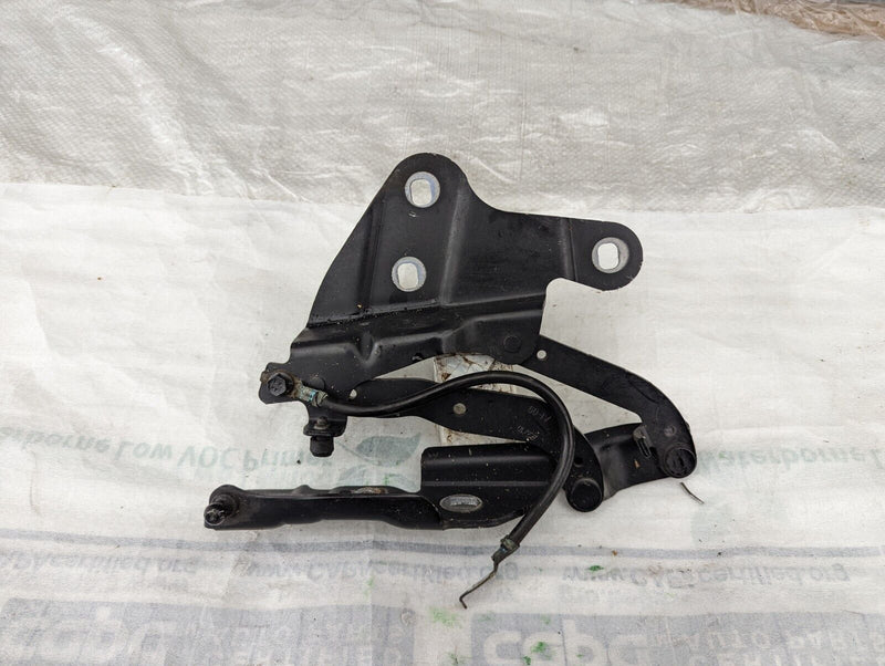 BMW X1 E84 09-15  GENUINE BONNET HINGE PASSENGER SIDE 2990359