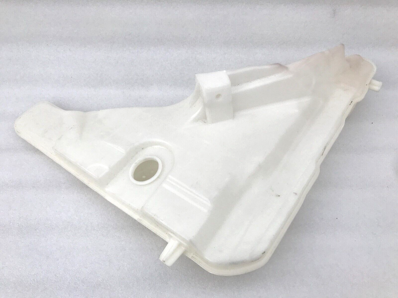 VW TOUAREG MK3 (CR) 2018 WINDOW WASHER BOTTLE WATER TANK RESERVOIR 4M0955452D