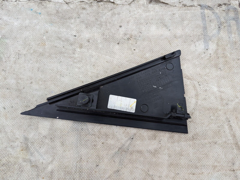 SKODA KAROQ NU7 2017-2021 REAR RIGHT O/S DOOR TRIANGLE TRIM COVER 575839638A