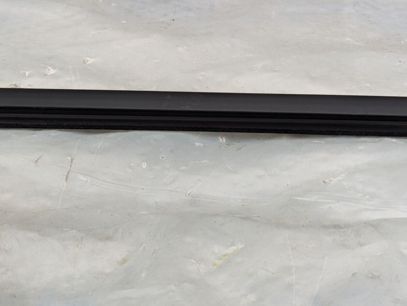 RANGE ROVER EVOQUE L538 2011-2015 FRONT RIGHT O/S DOOR RUBBER SEAL GENUINE