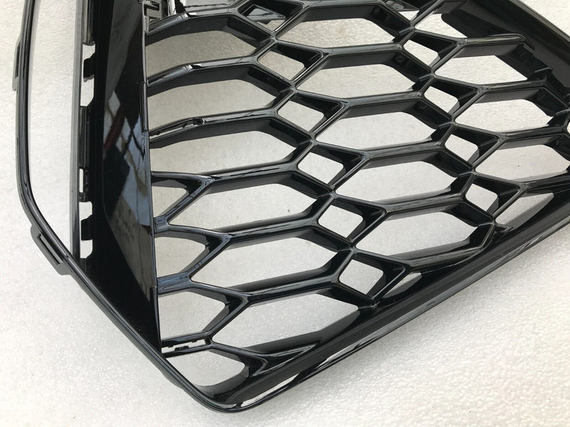 AUDI RS6 C8 2019- FRONT BUMPER RIGHT DRIVER SIDE GRILL TRIM MOULDING 4K8807682D