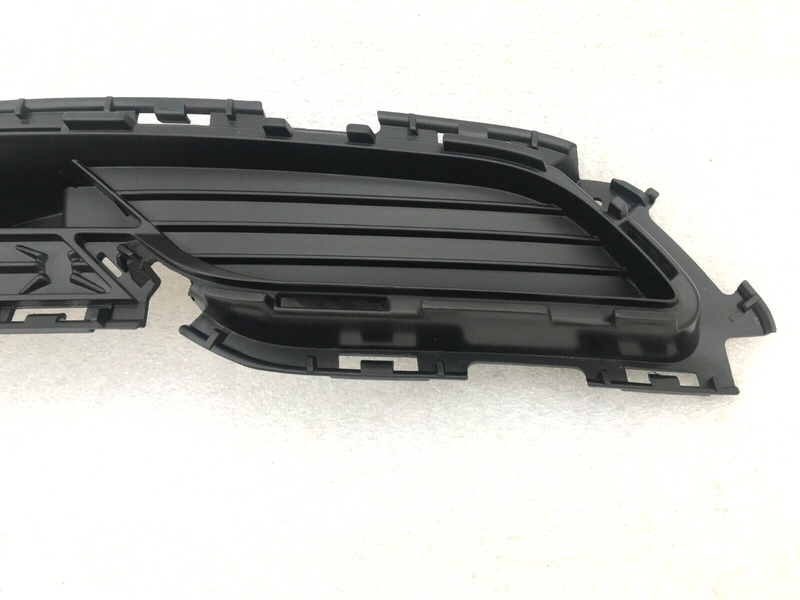 KIA ProCEED GT-LINE LCI ON REAR BUMPER RIGHT SIDE TRIM MOULDING 86690-J7KA0