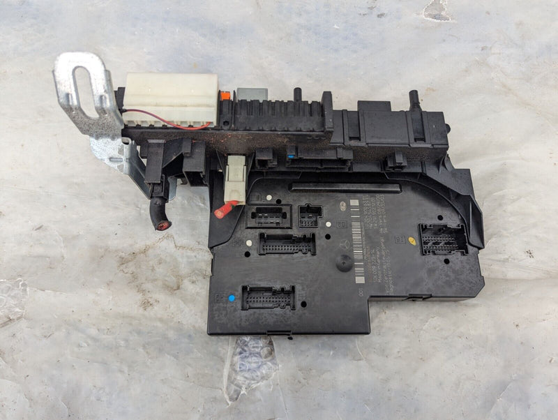 MERCEDES-BENZ C-CLASS W204 07-11 FUSE BOX CENTRAL UNIT A2049006301 GENUINE