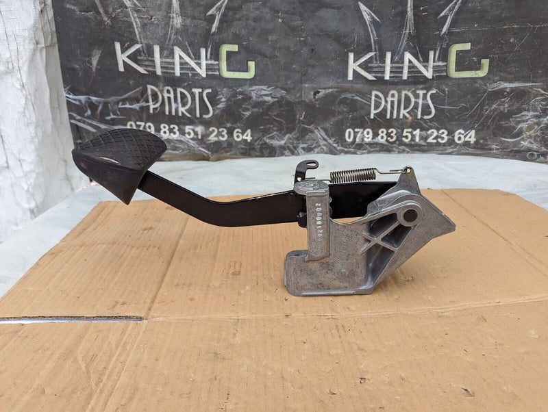 MERCEDES S-CLASS W221 06-13 BRAKE PEDAL ASSEMBLY A2202900719 GENUINE