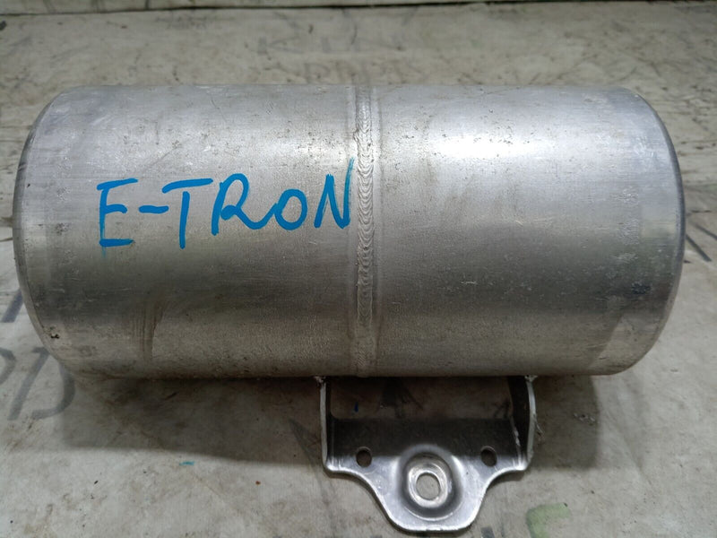 AUDI E-TRON 2018-ON REAR RIGHT O/S AIR PRESSURE ACCUMULATOR 4KE616204A GENUINE