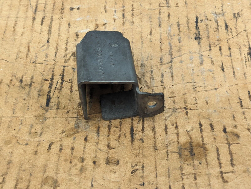 MERCEDES S-CLASS S320 W221 06-13 CRANKSHAFT POSITION SENSOR SHIELD A6420161224