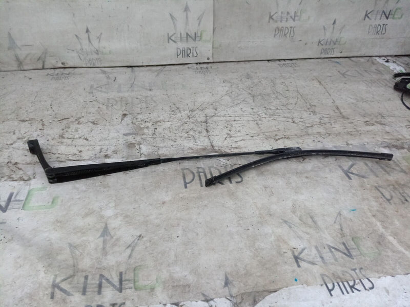 AUDI E-TRON 2018-ON FRONT WINDSCREEN WIPER ARM 97036203 GENUINE