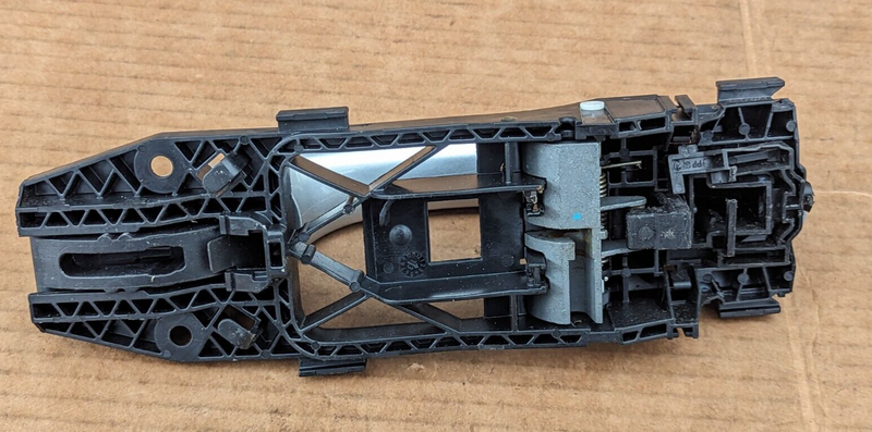 VW GOLF MK7 2012-2020 FRONT LEFT N/S DOOR OUTER HANDLE GENUINE 5N0839885H