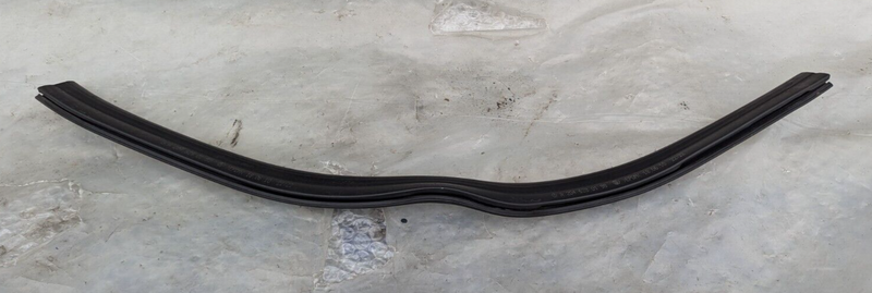 MERCEDES C-CLASS W204 07-11 BONNET HOOD LEFT & RIGHT RUBBER SEAL A2046280198